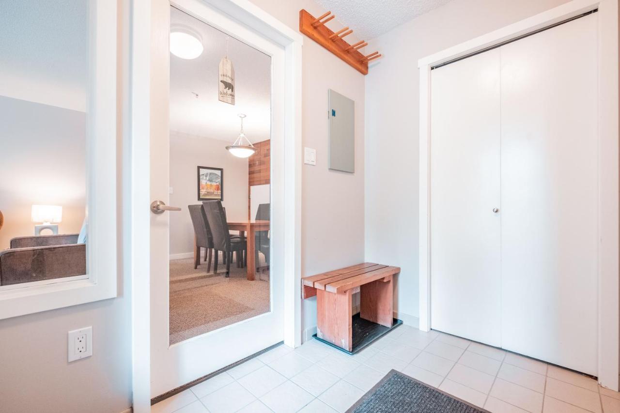 Snowberry By Outpost Whistler Villa Екстериор снимка
