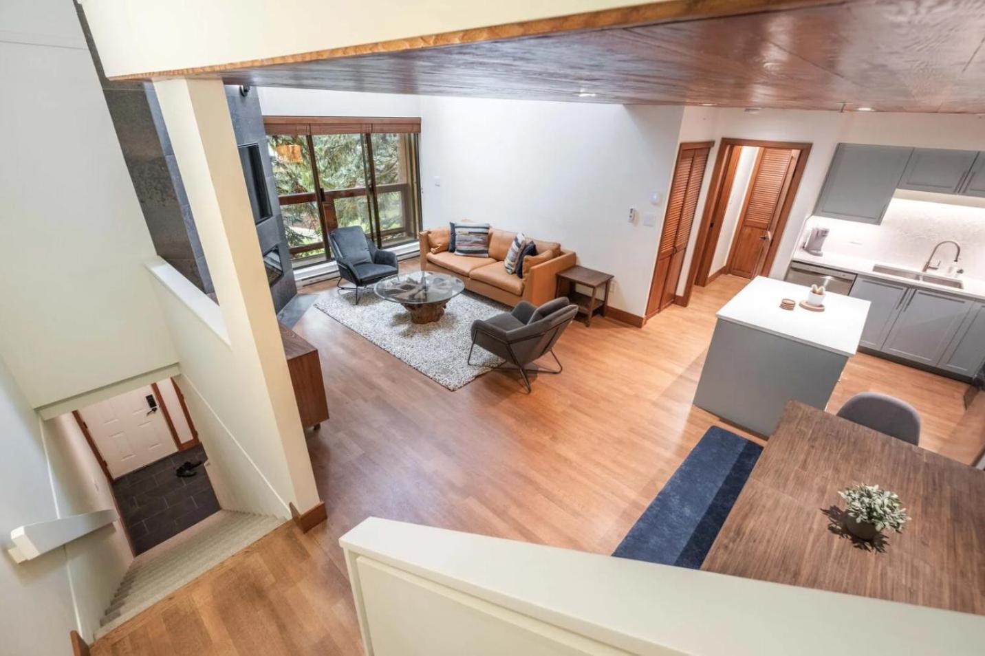 Snowberry By Outpost Whistler Villa Екстериор снимка