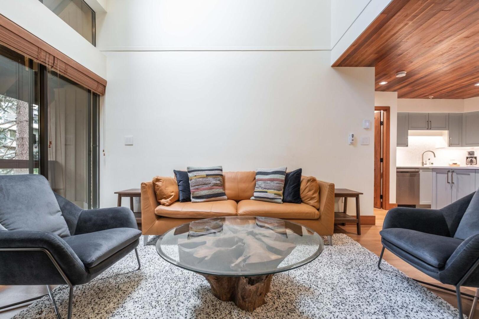 Snowberry By Outpost Whistler Villa Екстериор снимка