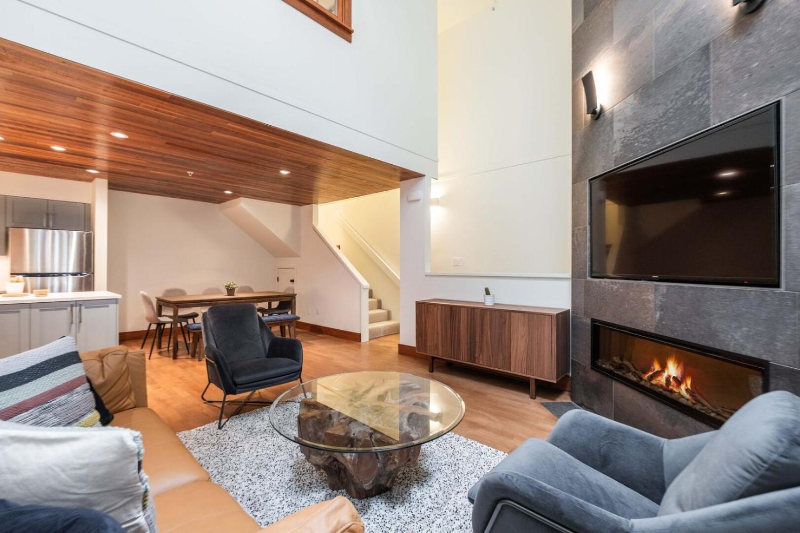 Snowberry By Outpost Whistler Villa Екстериор снимка