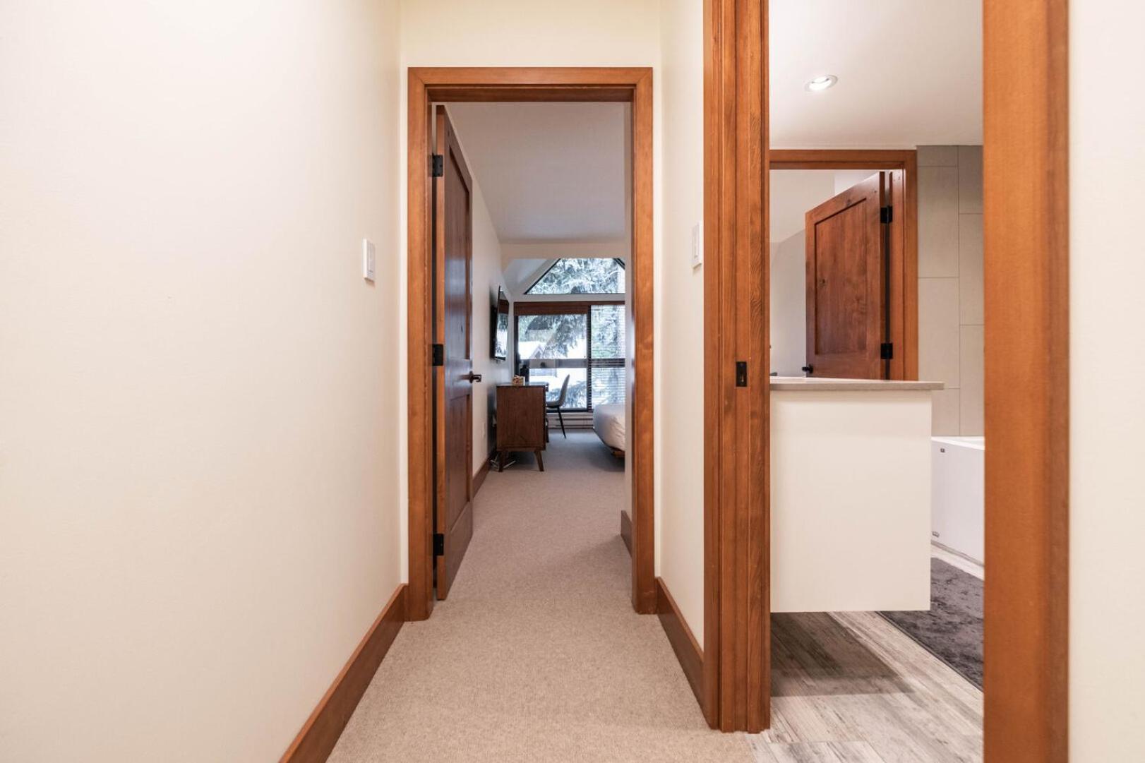 Snowberry By Outpost Whistler Villa Екстериор снимка