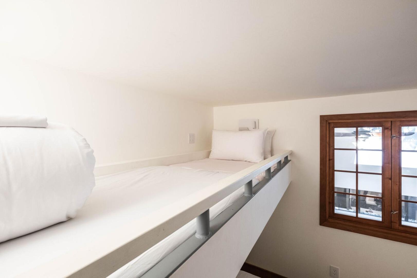 Snowberry By Outpost Whistler Villa Екстериор снимка