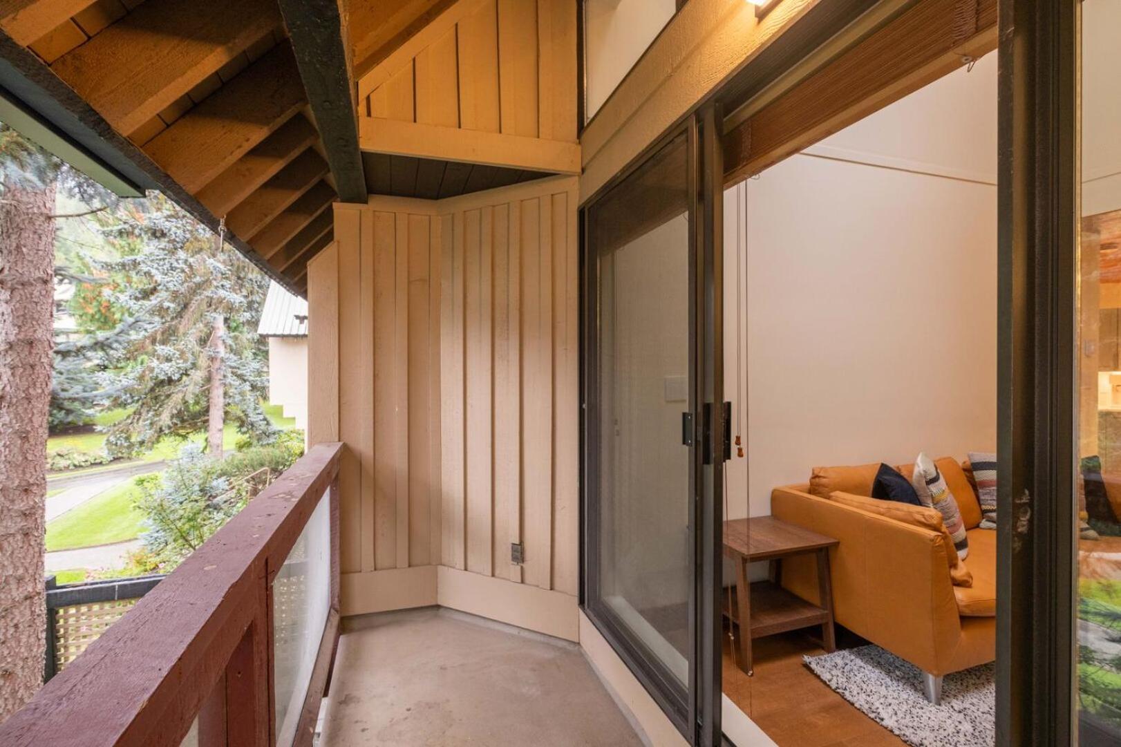 Snowberry By Outpost Whistler Villa Екстериор снимка