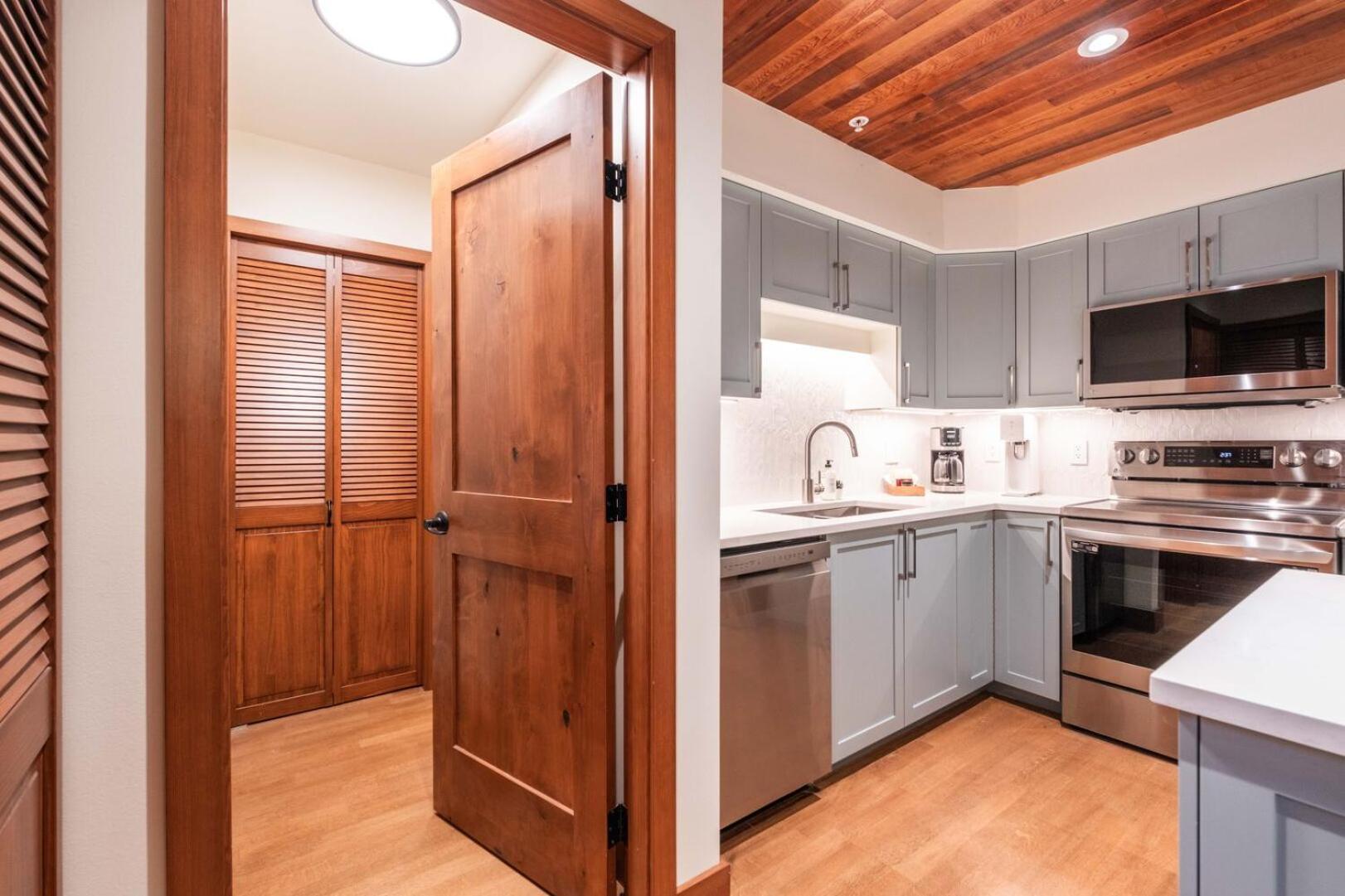 Snowberry By Outpost Whistler Villa Екстериор снимка